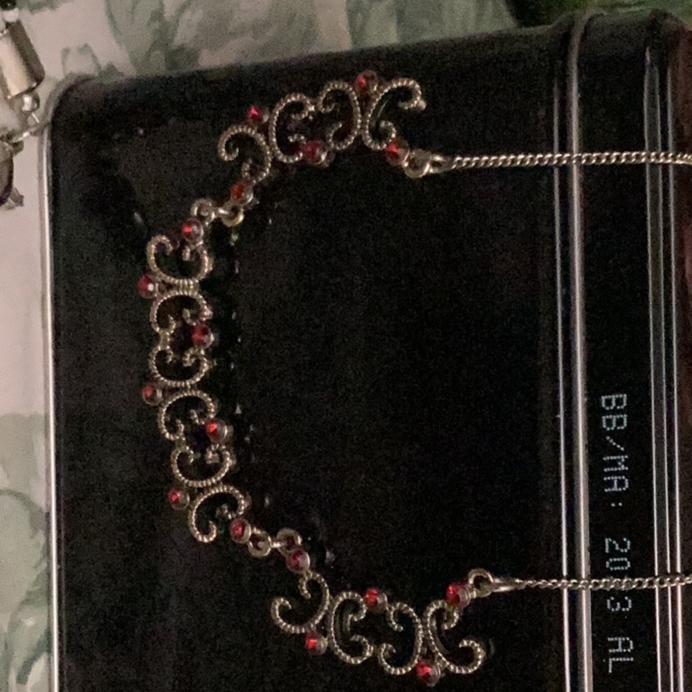Avon- Necklace red stones
